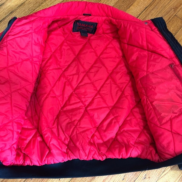 Vtg Yamaha Snowmobiles Jacket Ladies Sz XL Full Zip Insulated Red  Black - Picture 12 of 13
